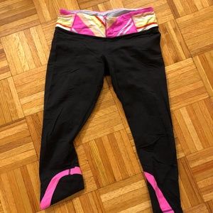 Lululemon Cropped Leggings with Zippered Pocket